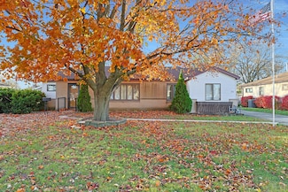 75 Carthage Ln, Hoffman Estates, IL 60169