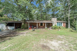 80 Wain Huckabee Rd, Laurel Hill, FL 32567