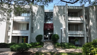 458 River Rd Unit F, Nutley, NJ 07110