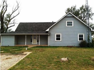 617 NE 140 Rd, Harper, KS 67058