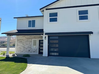1957 S 1st Ave, Pocatello, ID 83201