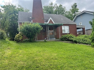 414 Argonne Dr, New Kensington, PA 15068