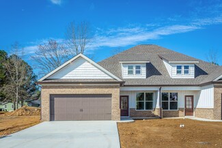 56 Arlington Dr, Chickamauga, GA 30707