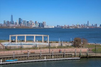 109 Shearwater Ct E Unit 31, Jersey City, NJ 07305