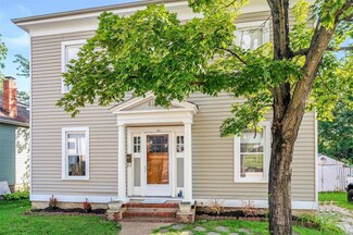 410 E 6th St, Washington, MO 63090