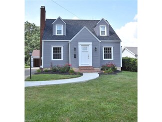 8 Delaware Ave, Youngstown, OH 44514