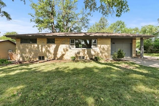 2001 Morningside Dr, Lincoln, NE 68506