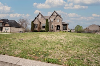 615 Jim Cedar Dr, Murfreesboro, TN 37128