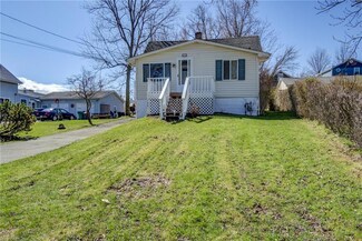 38 Lowrie Blvd, Northfield, OH 44067