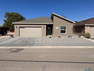 2902 Via Veneto Dr, Roswell, NM 88201