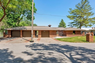 3713 N 17th St, Carter Lake, IA 51510