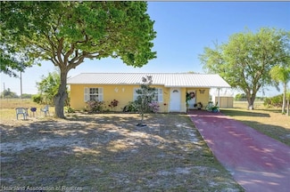 2443 W Newton Rd, Avon Park, FL 33825