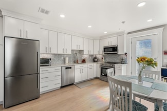 600 Shirley St Unit 16, Winthrop, MA 02152