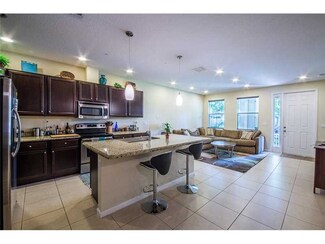 4166 Cascada Cir, Hollywood, FL 33024