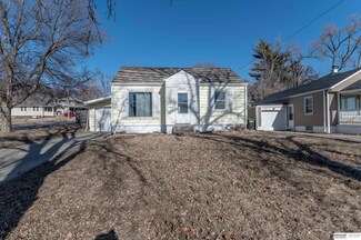 4848 Charles St, Omaha, NE 68132