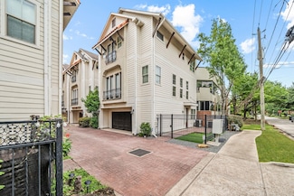 229 Knox St, Houston, TX 77007