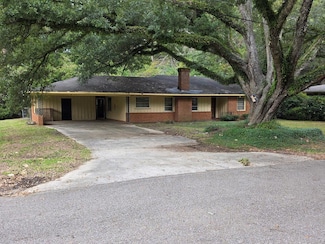 625 W 21st St, Laurel, MS 39440