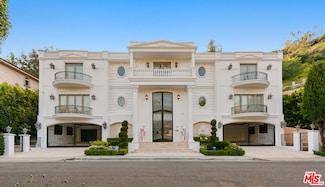 1455 Robmar Dr, Beverly Hills, CA 90210