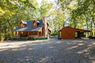 300 Old River Rd, Scottsville, KY 42164