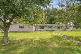 423 S 8th St, Upland, IN 46989