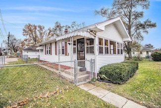 413 W Marion St, Mishawaka, IN 46545