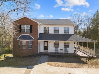152 Eastcliff Dr SE, Concord, NC 28025