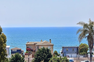 2744 Carlsbad Blvd Unit 204, Carlsbad, CA 92008