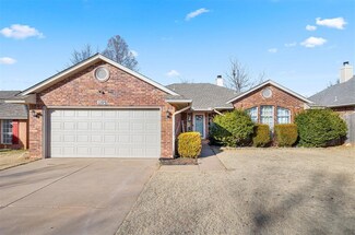 1109 Pruett Dr, Edmond, OK 73003