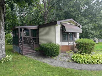 9 Wheel Way, Danville, NH 03819