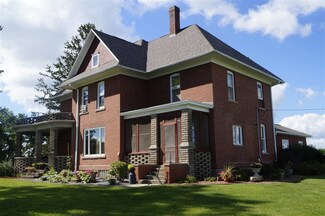 1944 Hermanson Ln, Blanchardville, WI 53516