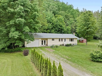 919 Vermont Route 100, Rochester, VT 05767