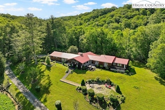 26 Deer Run Ln, Banner Elk, NC 28604