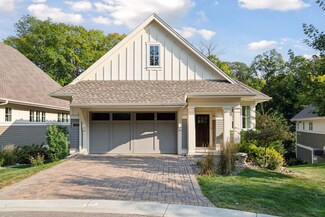 3237 Shadywood Cir, Excelsior, MN 55331