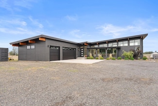 311 N Christensen Rd, Medical Lake, WA 99022