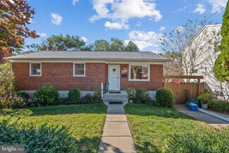 4616 Creek Shore Dr, Rockville, MD 20852