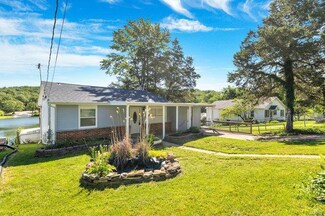 8529 Lake Dr, Cedar Hill, MO 63016