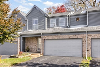 903 Old Oak Cir, Algonquin, IL 60102