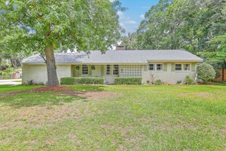 1350 Mosstree Rd, North Charleston, SC 29405