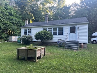 16 Smith St, Bristol, RI 02809
