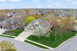 5641 Roundtree St, Shawnee, KS 66226
