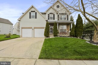 12 Huckleberry Way, Blackwood, NJ 08012