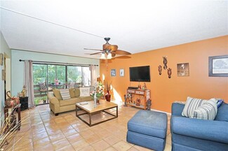 149 NW 70th St Unit 207C, Boca Raton, FL 33487