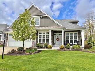 10138 Brookhaven Ln, Brecksville, OH 44141