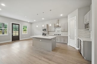 3502 Mcbride St, Dayton, TX 77535