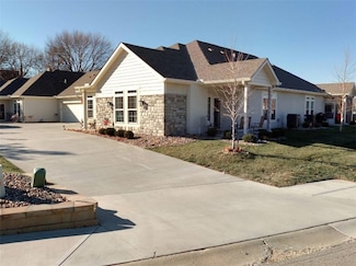 13819 W 112th Terrace, Lenexa, KS 66215