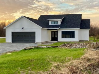 5 Jordan Ln, Swanton, VT 05488