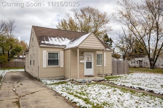 25270 Ford St, Roseville, MI 48066