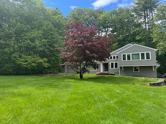 60 Main St, Dover, MA 02030