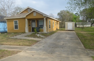 2608 14th St, Port Arthur, TX 77640
