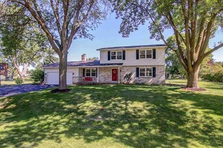 3758 Sunhill Dr, Madison, WI 53718